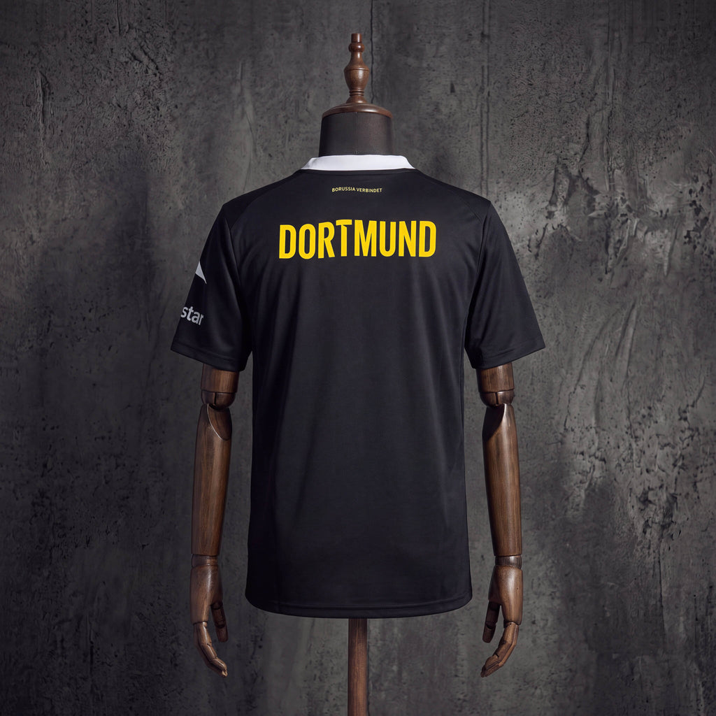 Borussia Dortmund 2026/2027 Visitante