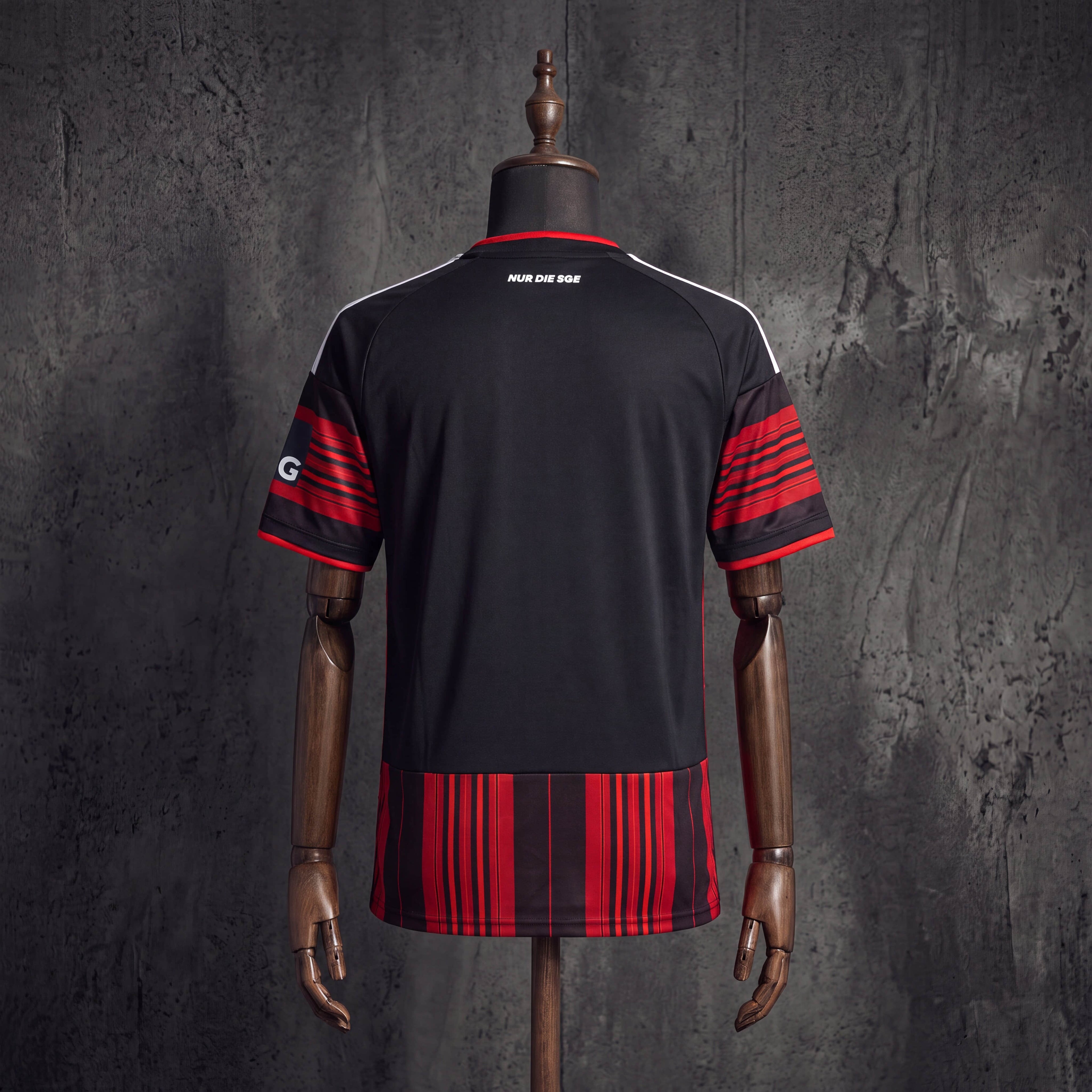 Eintracht Frankfurt 2026/2027 Local