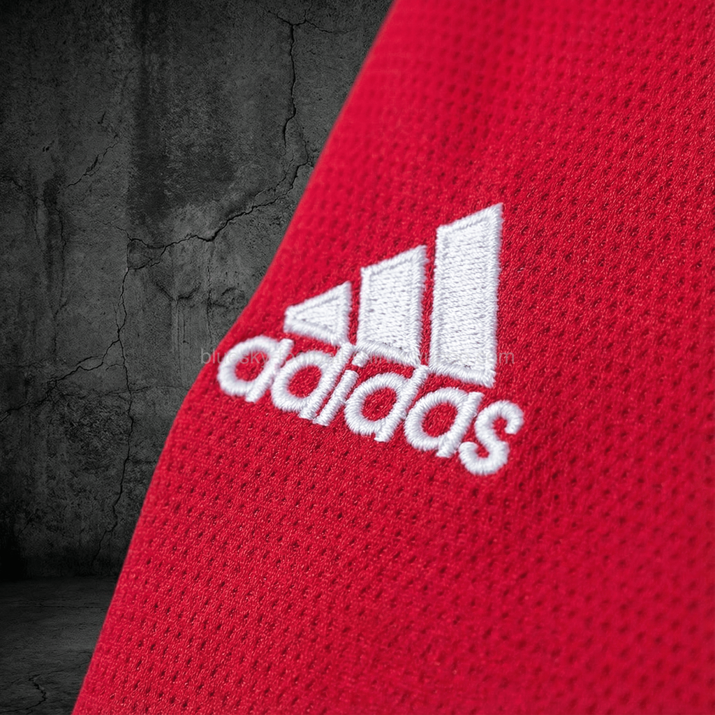 Manchester United 21/22 Local Retro