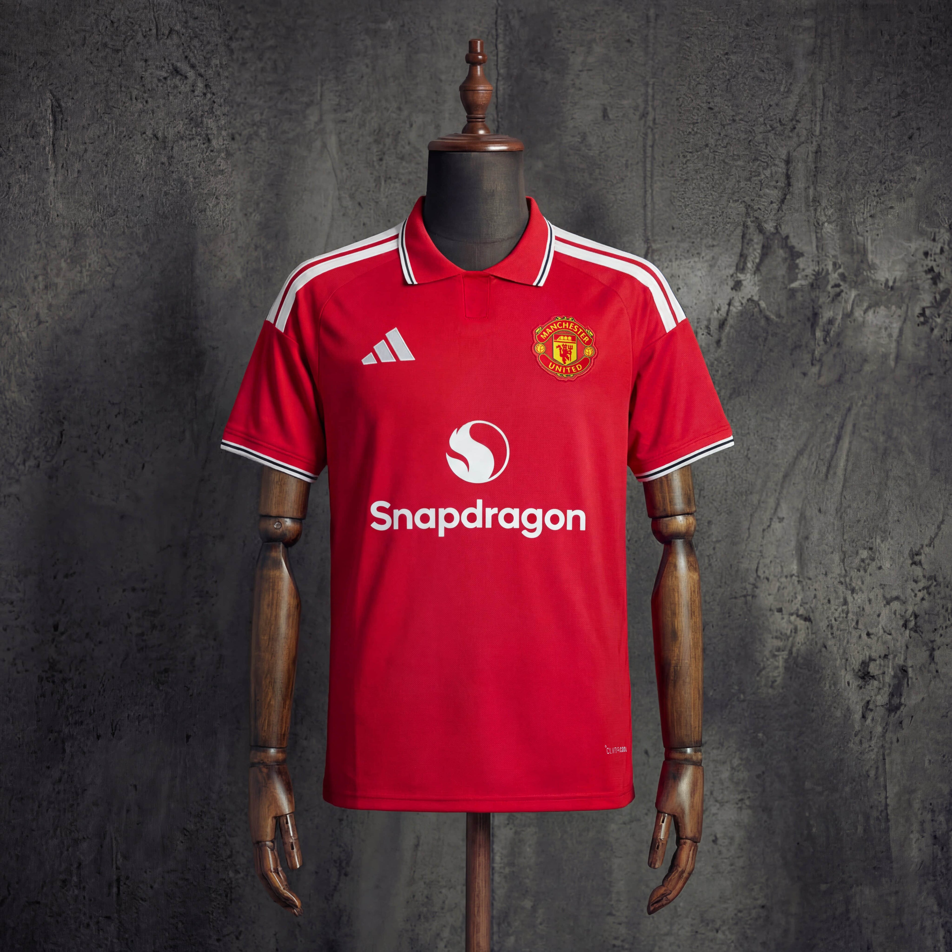 Manchester United 2026/2027 Local