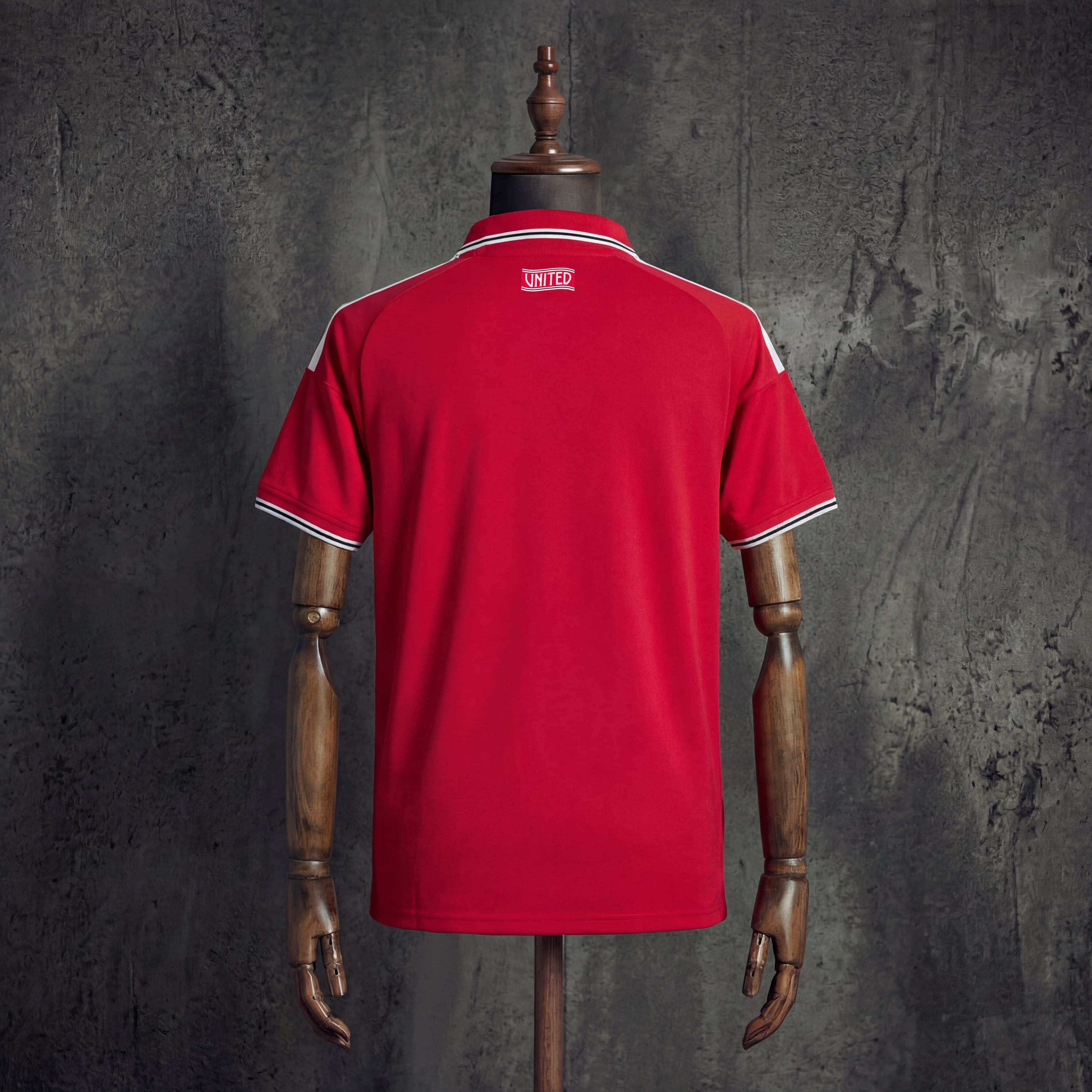 Manchester United 2026/2027 Local